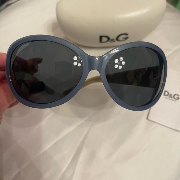 Dolce & Gabbana Sunglasses - Picture 5 of 10